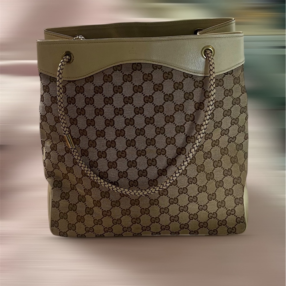 GUCCI GG Monogram Gifford Tote Bag